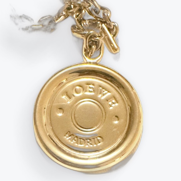 Auth Loewe Anagram Nappa Aire Goldtone Coin Bag Charm Keychain - Picture 2 of 9